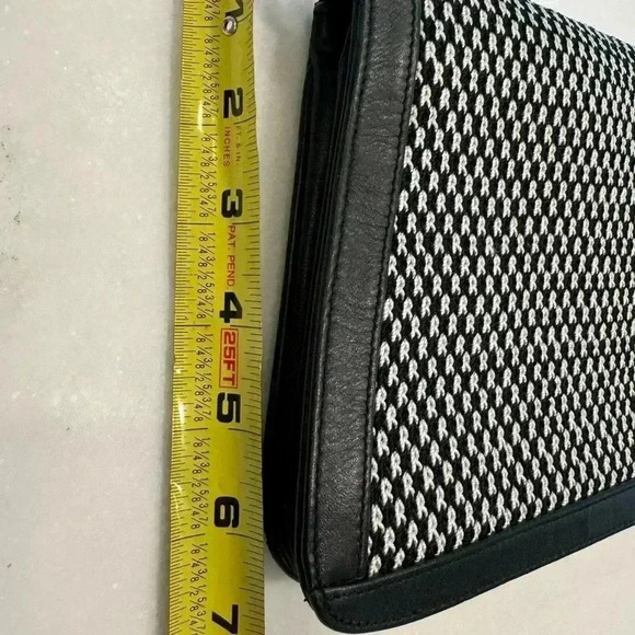 The Sak black shoulder back with woven black and white front. NEW - Picture 15 of 16